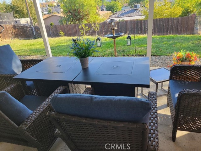 Detail Gallery Image 4 of 8 For 1809 Davidson, Bakersfield,  CA 93305 - 3 Beds | 2 Baths