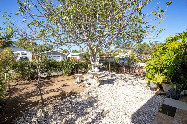 Detail Gallery Image 3 of 25 For 714 Brossard Dr, Thousand Oaks,  CA 91360 - 3 Beds | 2 Baths