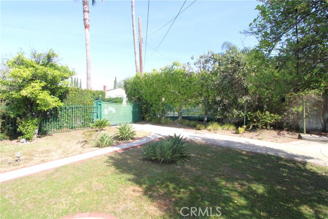 Detail Gallery Image 19 of 21 For 2035 Rangeview, Glendale,  CA 91201 - 3 Beds | 2/1 Baths