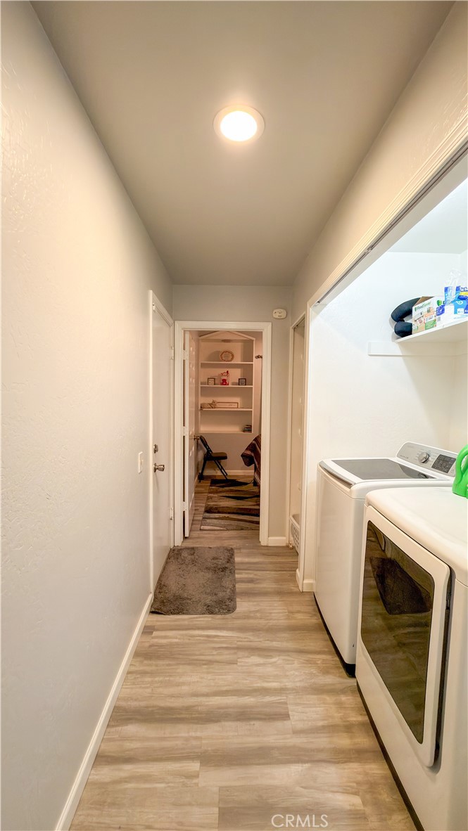 https://media.crmls.org/medias/363a4e74-311a-471a-9771-0cbe89d5658a.jpg?preset=X-Large