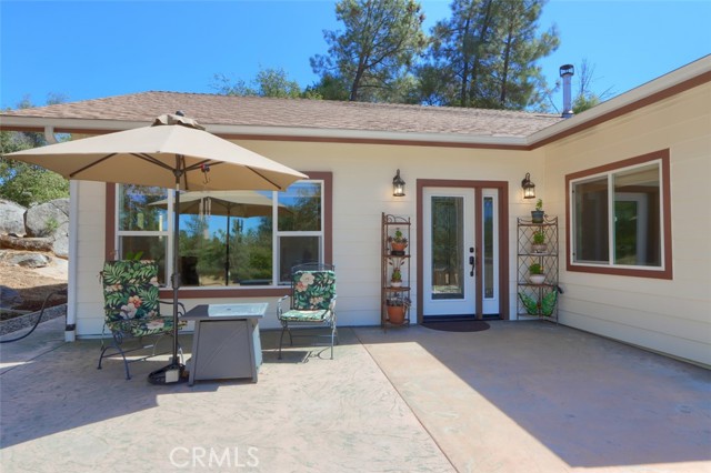 Detail Gallery Image 4 of 61 For 5722 Darrah Rd, Mariposa,  CA 95338 - 3 Beds | 2 Baths