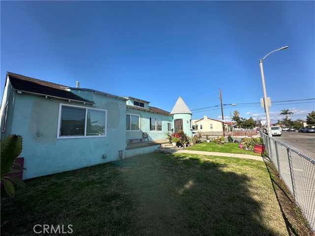 Image 2 for 701 Bradshawe Ave, Los Angeles, CA 90022