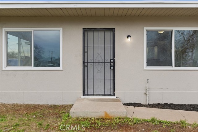 Detail Gallery Image 4 of 21 For 1726 E 23rd, Merced,  CA 95340 - 2 Beds | 1 Baths