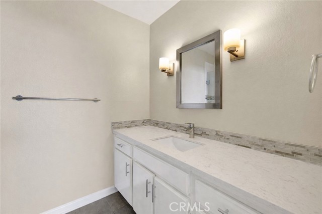 Detail Gallery Image 23 of 38 For 4040 via Marisol #120,  Highland Park,  CA 90042 - 2 Beds | 2 Baths