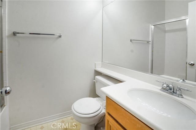 Detail Gallery Image 27 of 38 For 2645 Night Jasmine Dr #1,  Simi Valley,  CA 93065 - 4 Beds | 2/1 Baths