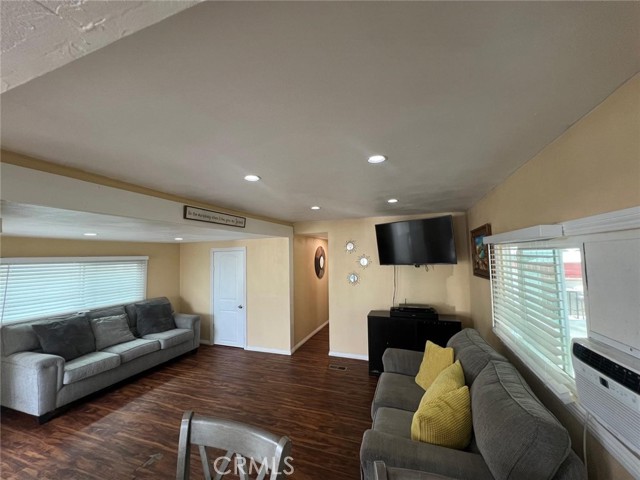 Detail Gallery Image 3 of 31 For 630 S Maple Ave #62,  Montebello,  CA 90640 - 2 Beds | 1 Baths