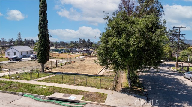 Detail Gallery Image 2 of 14 For 156 W Manor St, Altadena,  CA 91001 - – Beds | – Baths