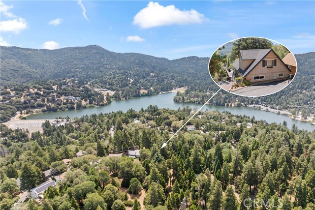328 Wylerhorn Drive, Crestline CA: https://media.crmls.org/medias/363cd4e4-ad86-41a1-8436-b744b15e39fa.jpg