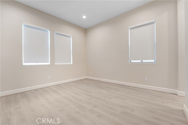 Detail Gallery Image 11 of 40 For 21201 Wildflower Way, Chatsworth,  CA 91311 - 5 Beds | 5 Baths
