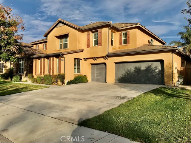 7562 Morning Mist Dr, Eastvale, CA 92880