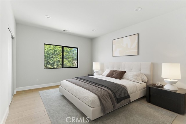 Detail Gallery Image 11 of 20 For 1172 Wilton, Hollywood,  CA 90038 - 2 Beds | 1 Baths