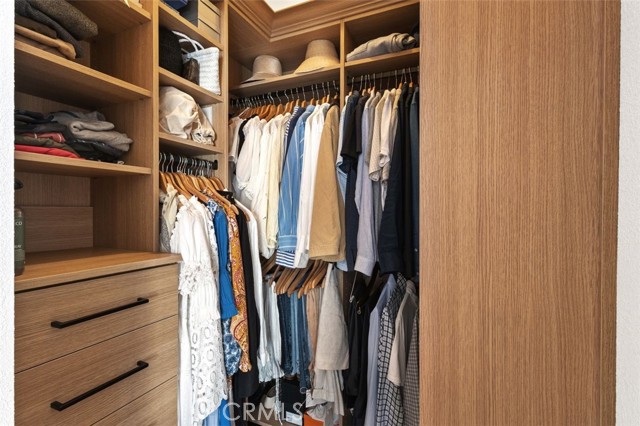 Detail Gallery Image 12 of 19 For 24 Corsica, Newport Beach,  CA 92660 - 2 Beds | 2 Baths