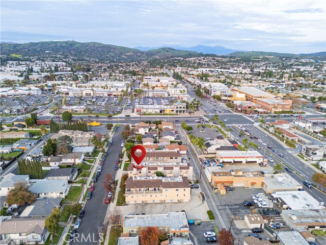 334 S Walnut Avenue, Brea CA: https://media.crmls.org/medias/363ecef9-4baa-4efb-968a-6f9e8958129a.jpg