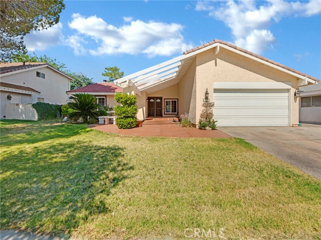 Detail Gallery Image 1 of 30 For 44021 Fenner Ave, Lancaster,  CA 93536 - 3 Beds | 2 Baths