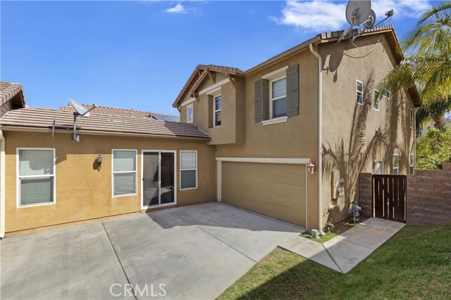 Detail Gallery Image 7 of 8 For 25042 Acorn Ct, Corona,  CA 92883 - 3 Beds | 2/1 Baths