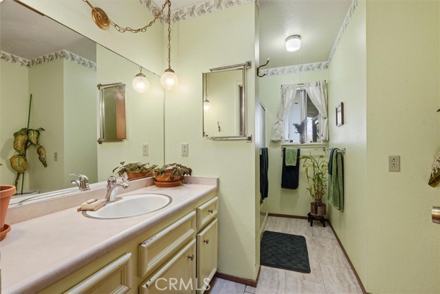 Detail Gallery Image 15 of 34 For 40888 Goldside, Oakhurst,  CA 93644 - 3 Beds | 2 Baths