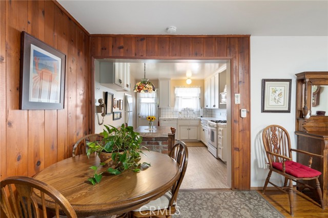 1300 Walnut Ave, Manhattan Beach, California 90266, 4 Bedrooms Bedrooms, ,2 BathroomsBathrooms,Residential,Sold,Walnut Ave,PV22057312