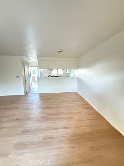 https://media.crmls.org/medias/36404683-37e1-4966-866d-973bed3484b4.jpg?preset=X-Large