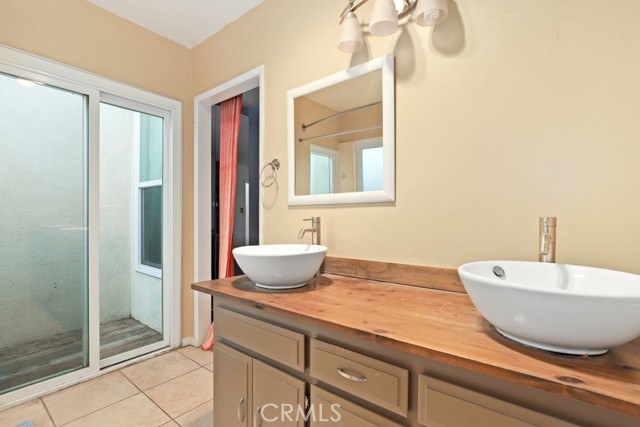 2217 190th Street, Redondo Beach, California 90278, 3 Bedrooms Bedrooms, ,2 BathroomsBathrooms,Residential,Sold,190th,SB22248340