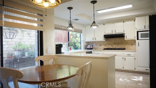 Detail Gallery Image 16 of 51 For 16220 Glencove, Hacienda Heights,  CA 91745 - 4 Beds | 3 Baths