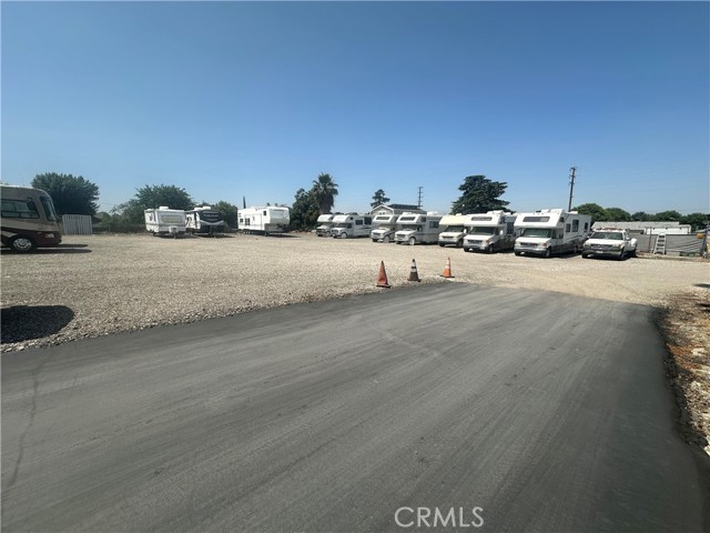 12618 3rd Street, Yucaipa CA: https://media.crmls.org/medias/36414745-ebb9-499b-a4db-a586ee87ff1e.jpg