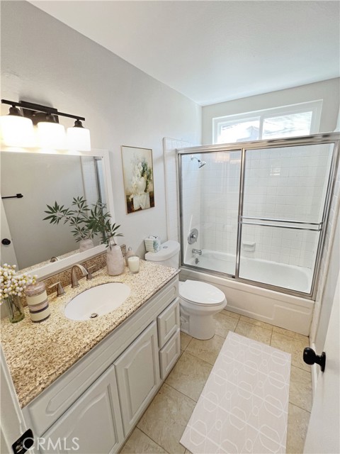 Detail Gallery Image 8 of 19 For 2369 Mesa Verde, Fullerton,  CA 92833 - 3 Beds | 2 Baths