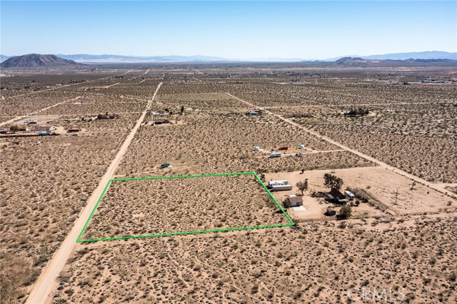 Detail Gallery Image 2 of 18 For 55875 Desideria Dr, Landers,  CA 92285 - – Beds | – Baths