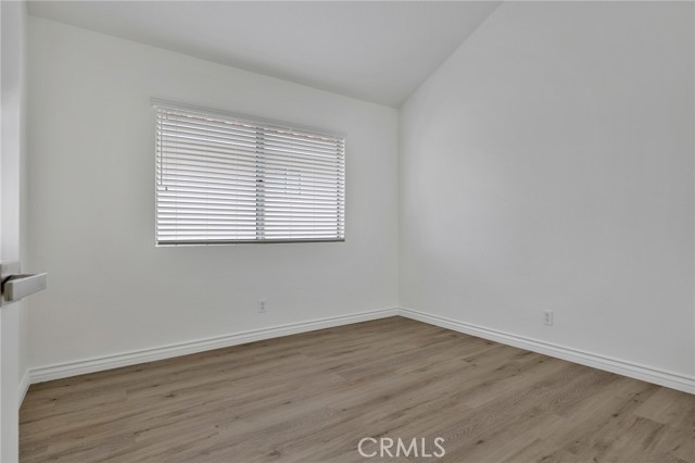 Image 31 of 41 For 520 Morningstar