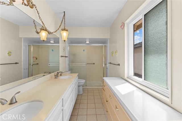 Detail Gallery Image 34 of 45 For 24621 Artemia, Mission Viejo,  CA 92691 - 4 Beds | 3 Baths