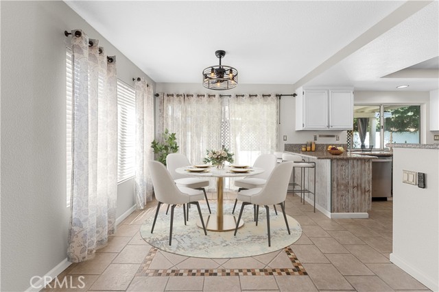 10162 Basalt Lane, Mentone CA: https://media.crmls.org/medias/36438e6e-2e17-4114-9914-ad1cdb82fd4d.jpg