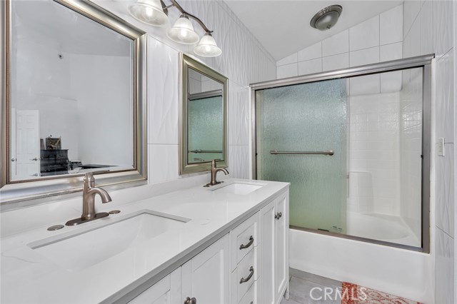 29578 Diane Way, Madera CA: https://media.crmls.org/medias/3643913f-9741-41ef-a74a-eb15cf691269.jpg