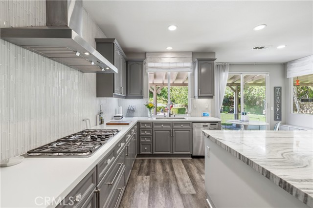 Detail Gallery Image 19 of 75 For 24981 Greensbrier, Stevenson Ranch,  CA 91381 - 5 Beds | 4 Baths