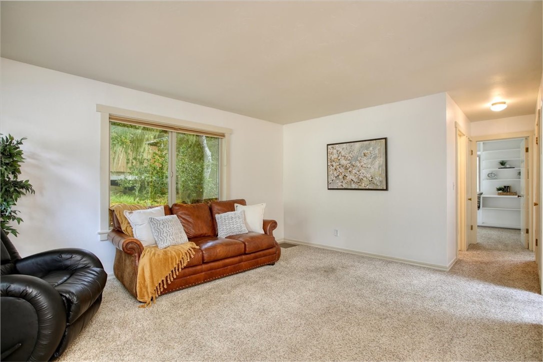 Detail Gallery Image 5 of 50 For 5854 Sunbury Ave, Cambria,  CA 93428 - 3 Beds | 2 Baths