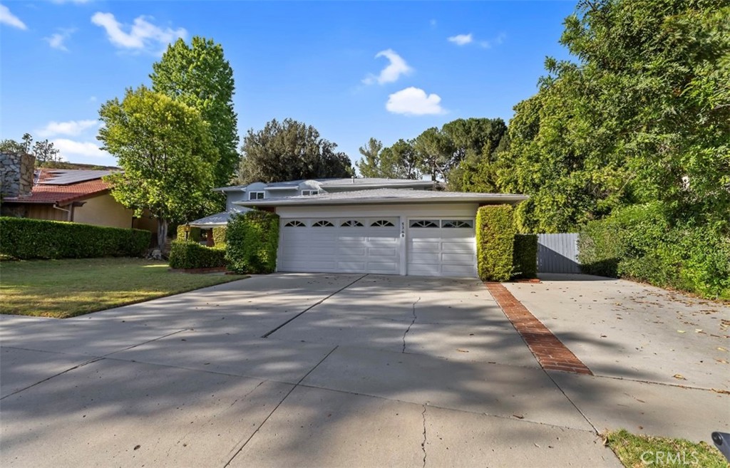 5340 Edgeware Drive