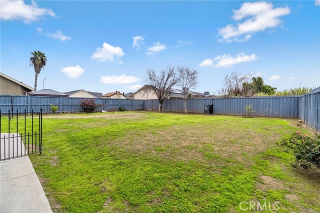 Detail Gallery Image 40 of 41 For 4729 W Cornell, Fresno,  CA 93722 - 4 Beds | 3 Baths
