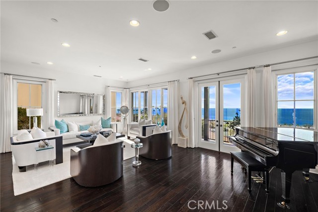 Detail Gallery Image 6 of 47 For 20 Sidra, Newport Coast,  CA 92657 - 4 Beds | 4/1 Baths