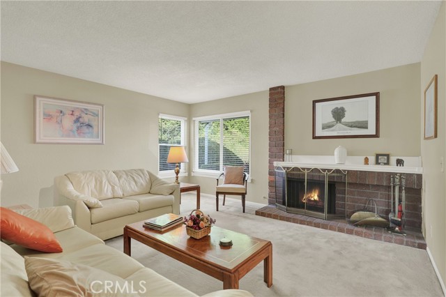 Detail Gallery Image 10 of 40 For 1646 Calle Miradero, San Dimas,  CA 91773 - 4 Beds | 2 Baths