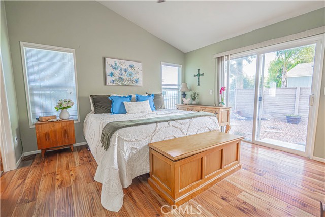Detail Gallery Image 24 of 74 For 20164 Crestview Dr., Canyon Country,  CA 91351 - 3 Beds | 2 Baths