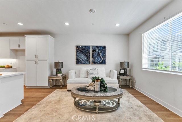 Detail Gallery Image 5 of 29 For 4230 S Hibiscus Paseo #91,  Ontario,  CA 91761 - 3 Beds | 2/1 Baths