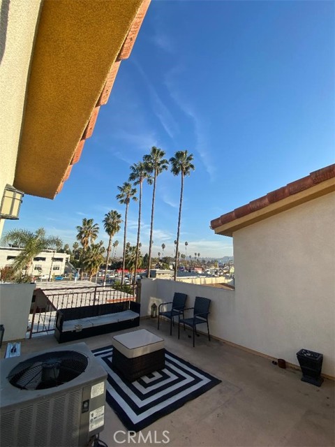 14535 Margate Street, Sherman Oaks CA: https://media.crmls.org/medias/3648966e-fc65-4094-946b-55604d65cf29.jpg