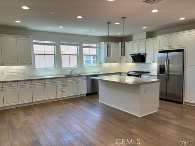 Detail Gallery Image 2 of 22 For 21002 Cornerstone, Walnut,  CA 91789 - 4 Beds | 3 Baths