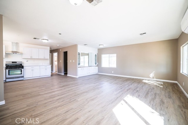 Detail Gallery Image 7 of 26 For 315 North Palomar Avenue, San Jacinto,  CA 92582 - 2 Beds | 2 Baths