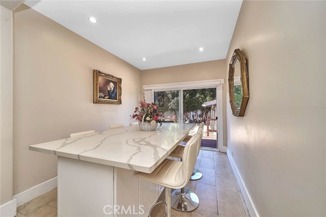 Detail Gallery Image 21 of 35 For 2115 4th Ave, Los Angeles,  CA 90018 - 5 Beds | 2/1 Baths