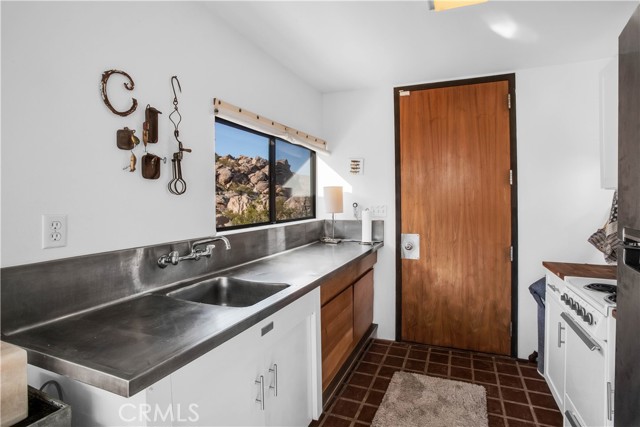 Detail Gallery Image 15 of 65 For 66126 Base Line Rd, Joshua Tree,  CA 92252 - 0 Beds | 1 Baths