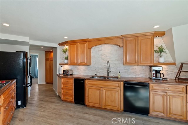 Detail Gallery Image 5 of 22 For 28131 Zermatt, Lake Arrowhead,  CA 92352 - 3 Beds | 2 Baths