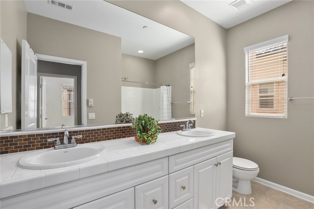 Detail Gallery Image 22 of 36 For 21710 Bene Dr, Saugus,  CA 91350 - 3 Beds | 2/1 Baths