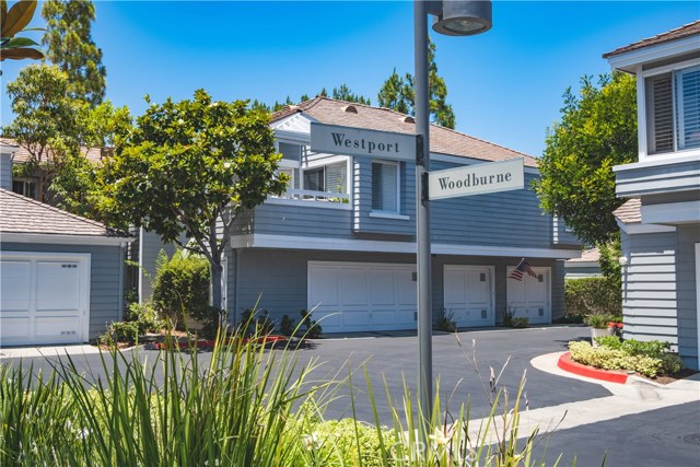 182 Westport, Newport Beach CA: https://media.crmls.org/medias/364c1dc7-0689-420f-9161-be30c33cea75.jpg