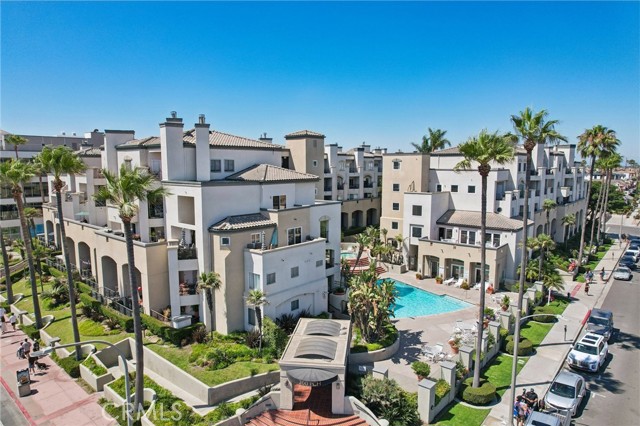 200 Pacific Coast, Huntington Beach CA: https://media.crmls.org/medias/364c3bb2-d630-4fc3-a8e0-be7809f9c16e.jpg