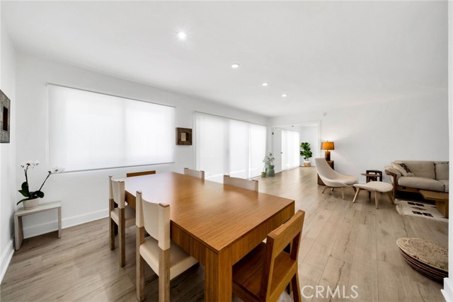 Detail Gallery Image 11 of 37 For 7259 Hillside Ave #102,  Los Angeles,  CA 90046 - 2 Beds | 2 Baths