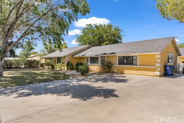 Detail Gallery Image 3 of 15 For 12856 Morning Star Rd, Apple Valley,  CA 92308 - 3 Beds | 2 Baths